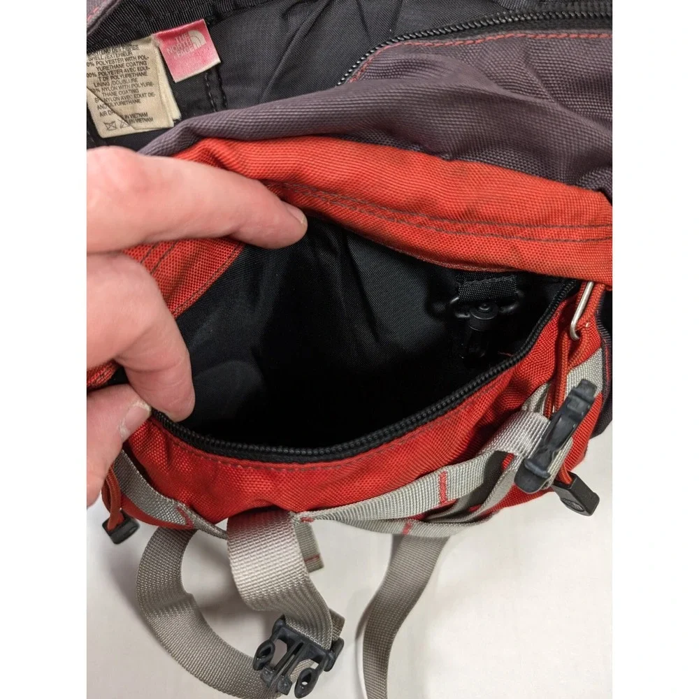The North Face Vintage Fanny Pack Red Lumbar 17